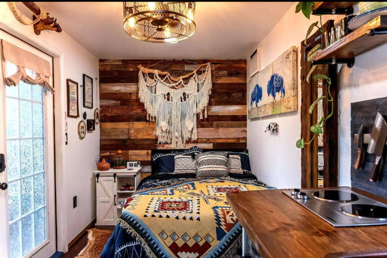 Cozy Af Tiny-House Oasis Villa Tampa Exterior photo